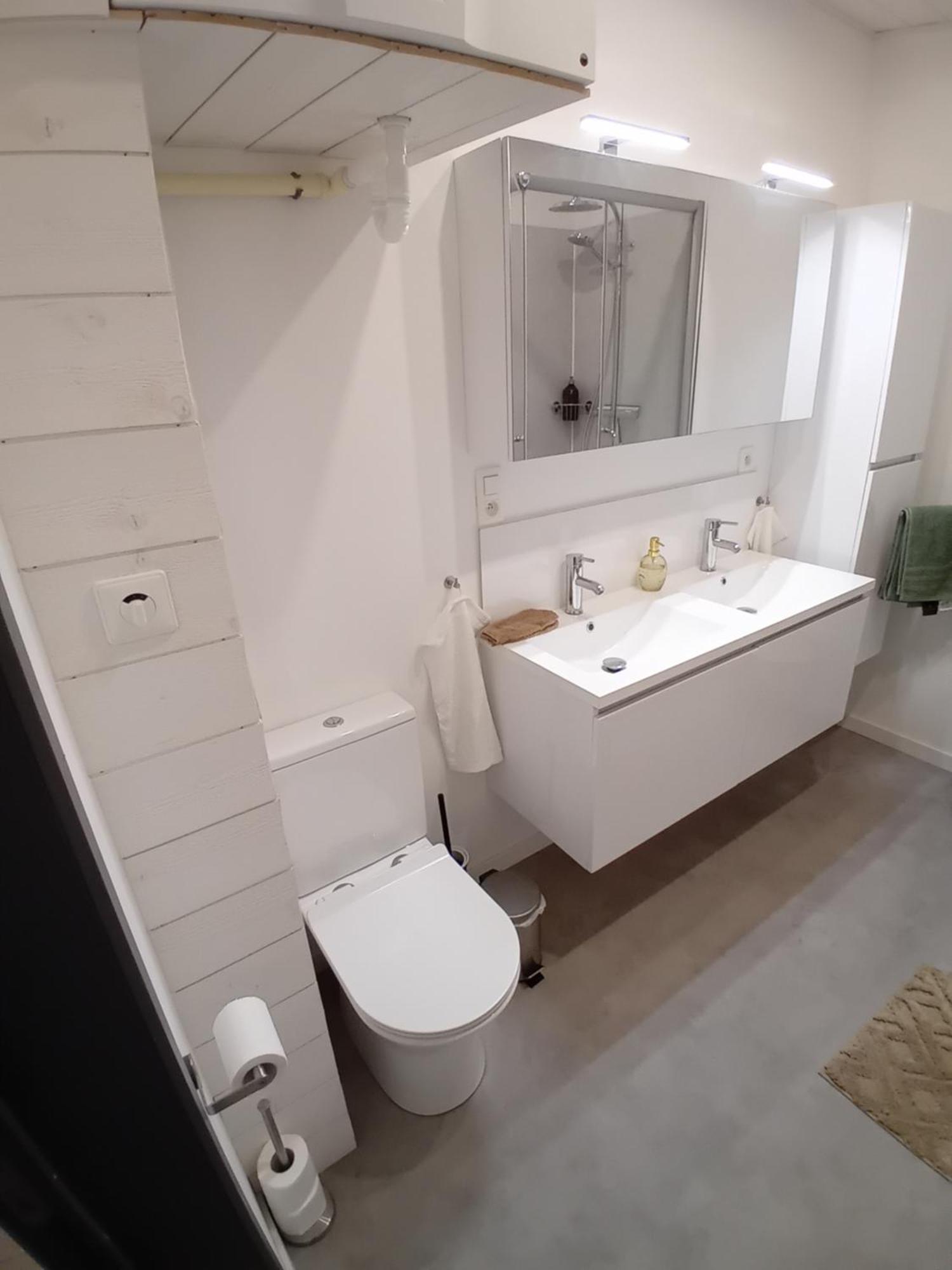Leuze Escale Hotell Exteriör bild