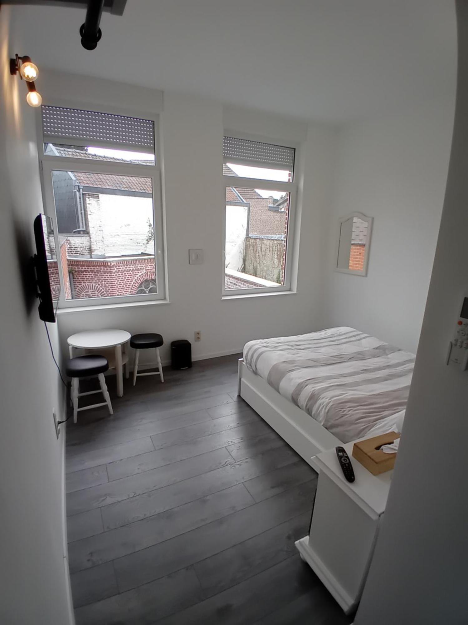 Leuze Escale Hotell Exteriör bild