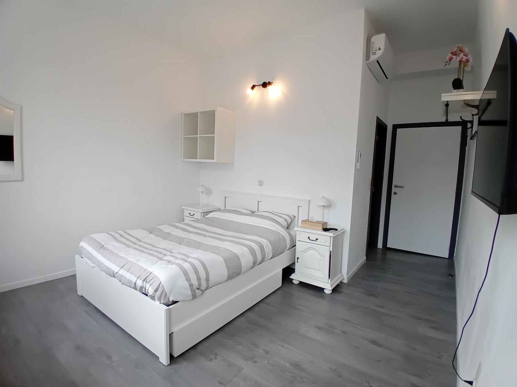 Leuze Escale Hotell Exteriör bild